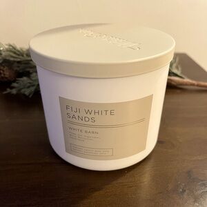 Bath and Body Works 3-wick candle - Fiji White Sands - never used